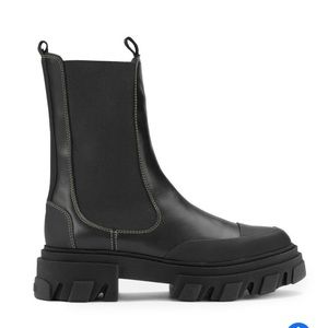 Ganni Chelsea Boots (size 39)